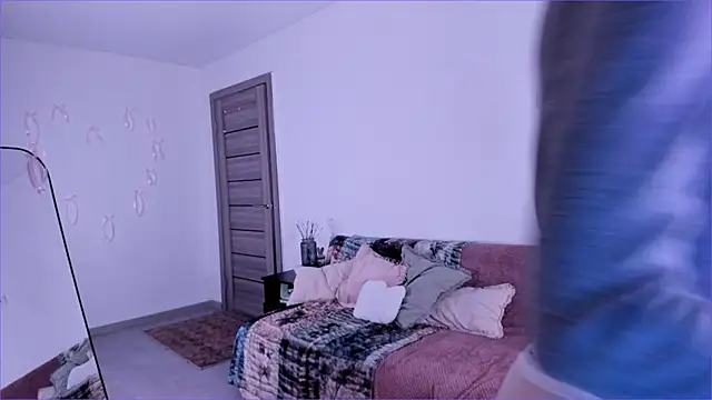 MiaPimmy online show from February 28, 4:01 am