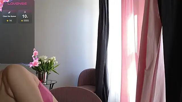 Whitney11 1131 online show from March 10, 8:51 am