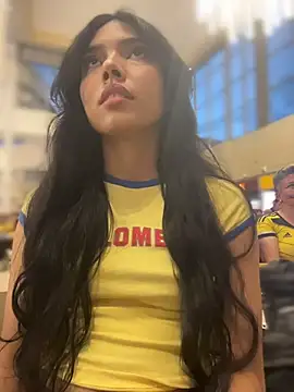 jadelaurent online show from June 27, 11:22 pm
