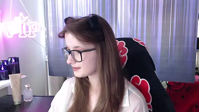 LunaXcherry online show from June 25, 4:41 pm