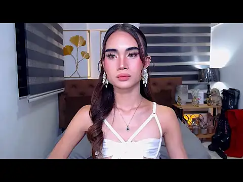 JuicyCockThea online show from July 28, 4:51 pm
