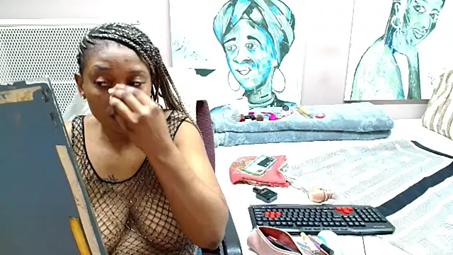 TyraHotxxx online show from April 18, 6:27 am