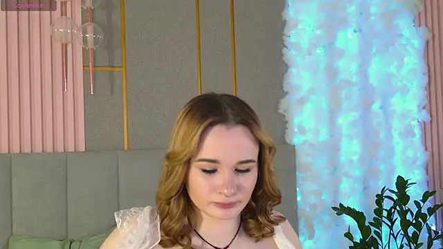 Abigail Forland online show from April 21, 5:03 am