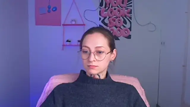 Esmi Winter online show from April 23, 12:29 pm