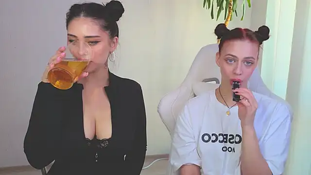 Sofia Plump online show from April 26, 1:53 pm