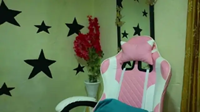  angela45cute online show from April 28, 1:14 am