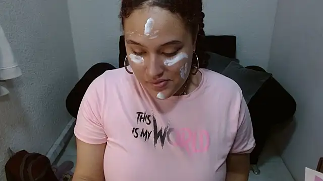 leilanewgirl online show from March 10, 12:42 pm