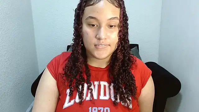 leilanewgirl online show from March 2, 12:45 pm