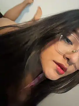 victtoria18 online show from March 16, 5:44 am