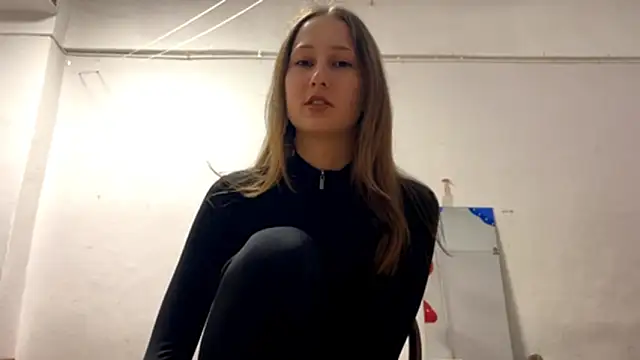 VickieKush online show from February 17, 4:17 pm