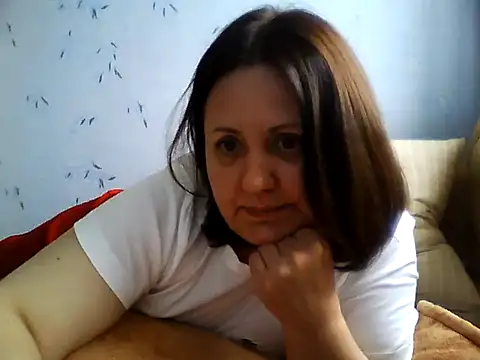 LockyCharm111 online show from April 22, 6:43 am