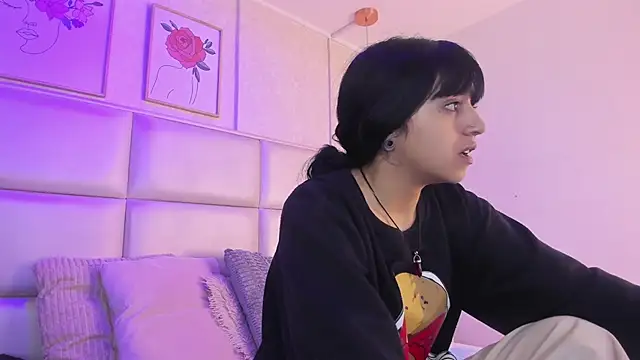 Xara u online show from June 9, 10:31 pm