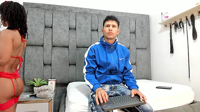 NaughtyVibes OS online show from June 11, 2:22 am