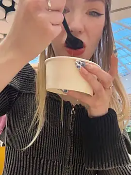 Mia Star69 online show from March 12, 3:15 pm