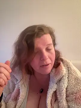 Laura-Loveyou online show from March 13, 5:14 pm