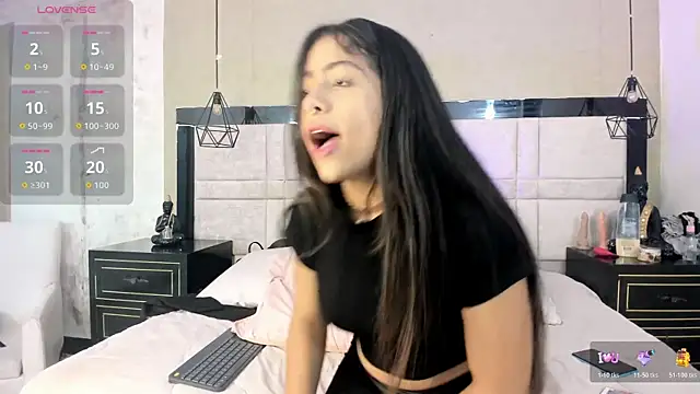 CloheBell online show from April 19, 8:11 pm