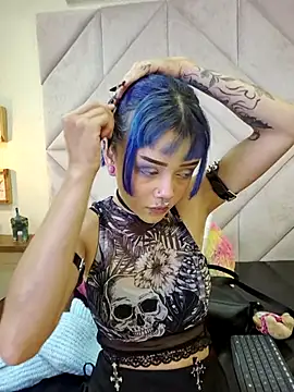 Sateh and Hikary online show from April 18, 9:15 pm