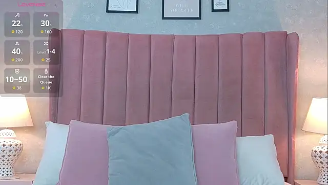 NataliaRivera  online show from April 6, 12:06 pm