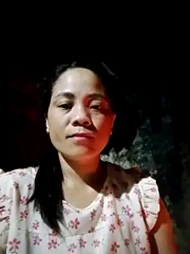 molly-xx online show from April 25, 6:05 pm