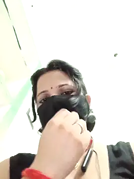 karishma Bhabhi online show from April 27, 6:05 pm