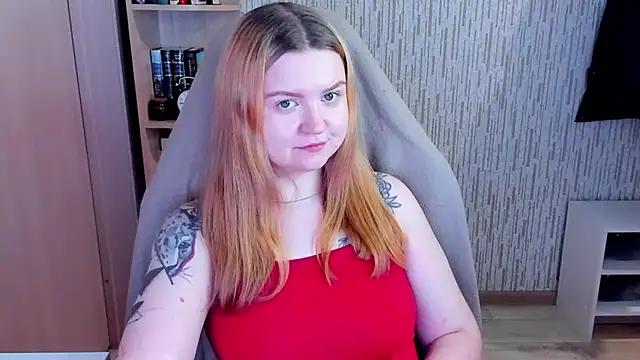 AnitaXVine online show from February 13, 6:42 pm