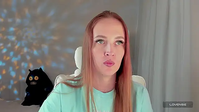 she wolf online show from April 25, 8:17 am