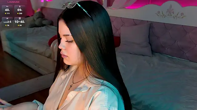 BonieSmith online show from April 23, 12:29 pm