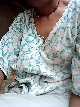 Desi Couple P online show from May 15, 11:51 pm