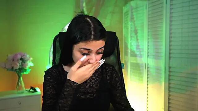 TerezaRobinson online show from March 8, 1:15 pm