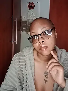 ShantelBootyBoobs online show from July 16, 8:08 am