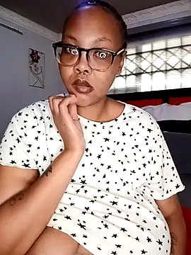 ShantelBootyBoobs online show from July 29, 6:24 am