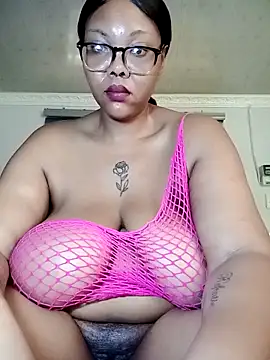 ShantelBootyBoobs online show from March 17, 7:01 am