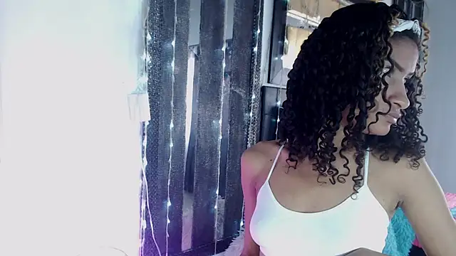 mailyn gold online show from April 25, 1:41 pm