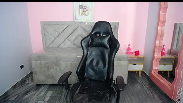 susan ch1 online show from April 21, 8:27 pm