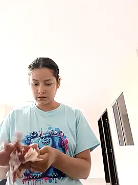 blakeandallisa online show from April 27, 9:45 pm