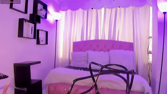 Aurora Ellis  online show from April 23, 1:46 pm