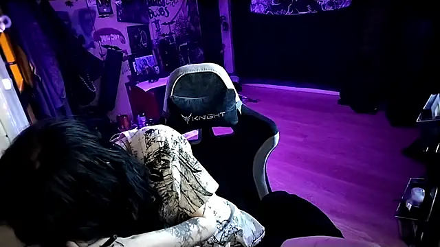 Shempert ghot online show from April 24, 3:26 pm