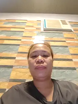 squirtshantal online show from October 3, 3:22 am