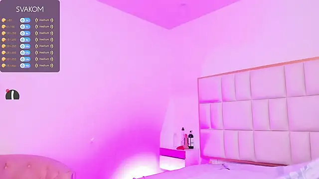 Violetta-foxx online show from April 21, 7:43 pm