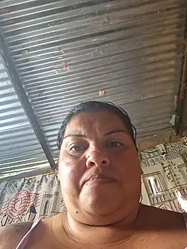 Juli Powl online show from April 19, 6:10 pm