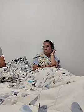 Erickandsam online show from March 2, 10:37 pm