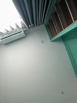 Alittleasaingirl online show from April 21, 6:42 am