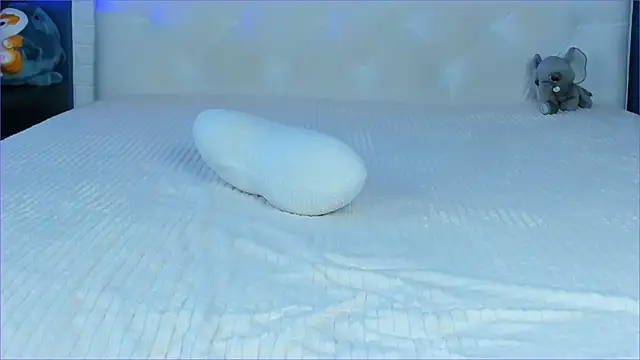 AdeleBabyGirl online show from April 23, 2:52 am