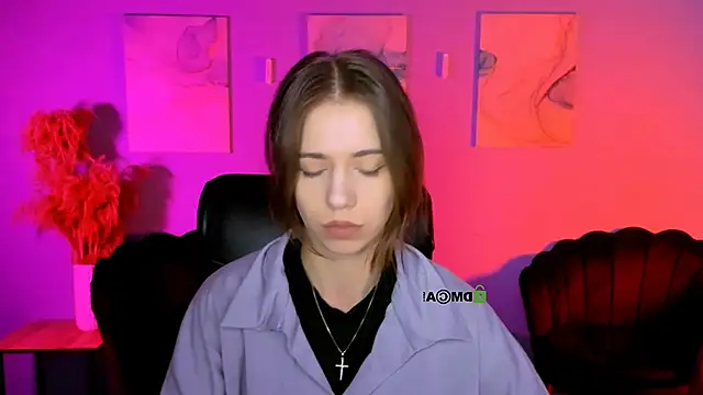 cleo cool online show from March 6, 9:48 am