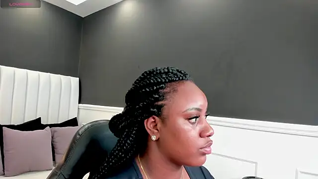 laia fisher  online show from April 27, 3:14 am