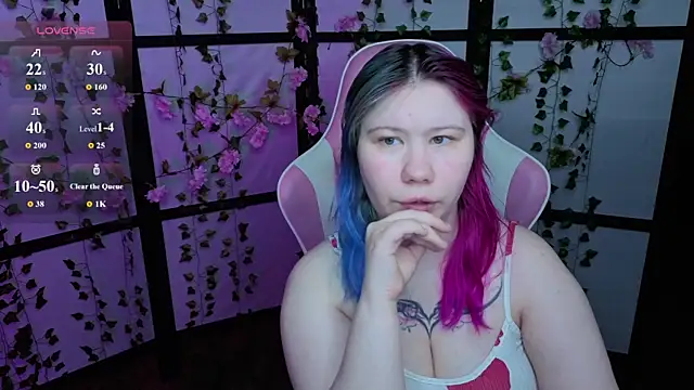 kitsune little online show from June 14, 11:38 pm