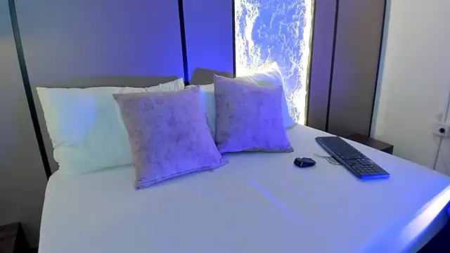 ariadna boneville online show from March 5, 2:29 am