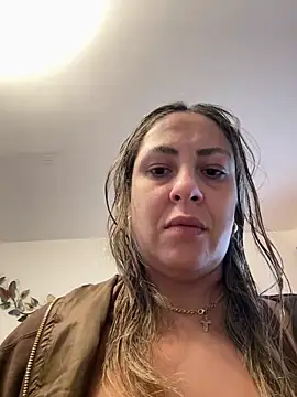 leona-david online show from June 10, 7:01 pm