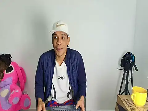 DollsKiara online show from April 22, 2:52 am