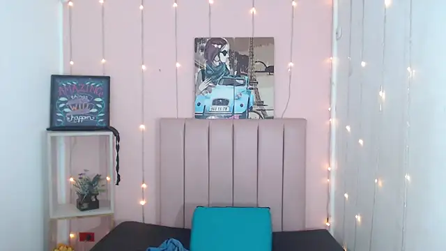 casandraroberthrs707 online show from March 6, 8:37 pm